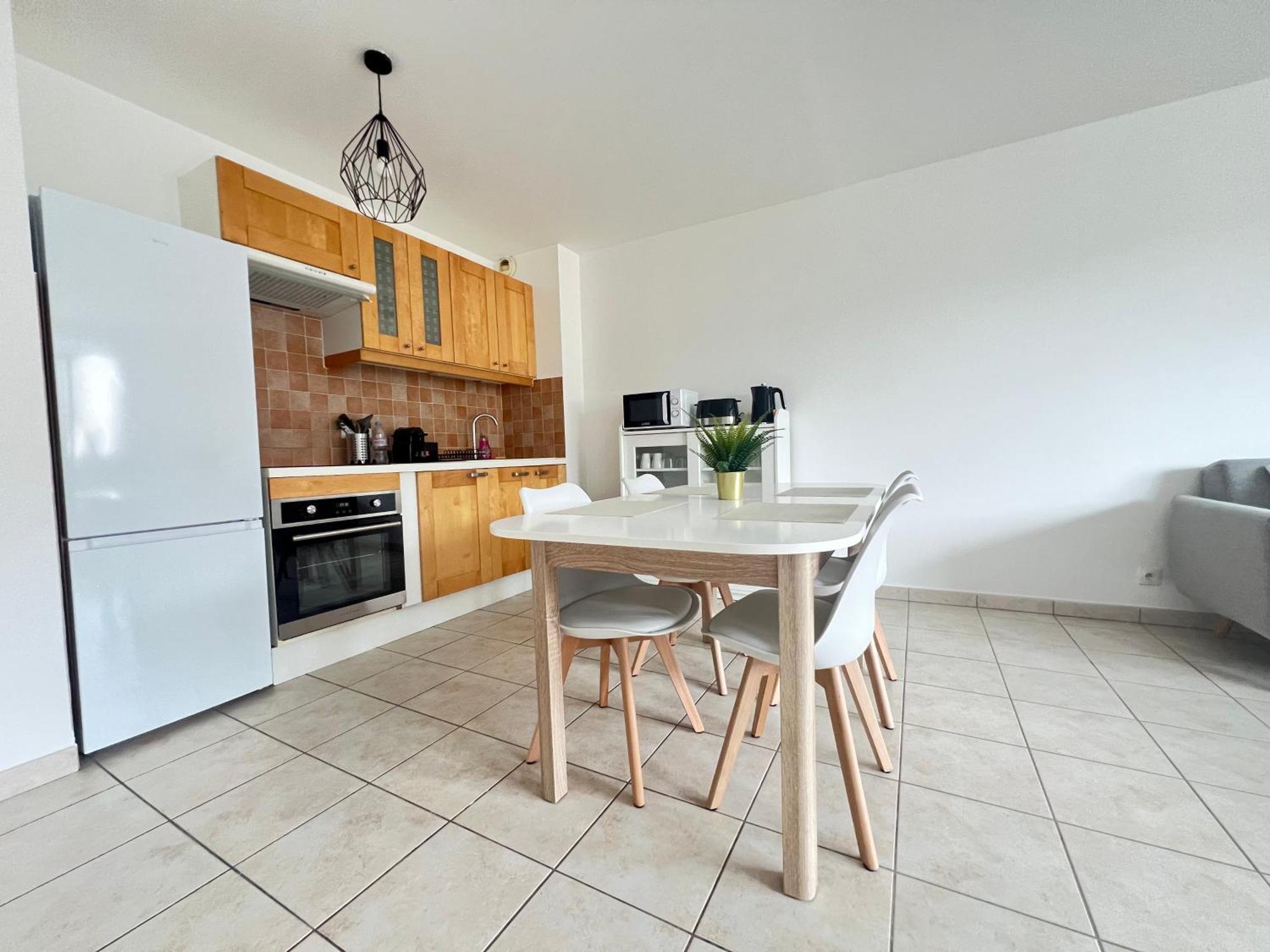 Appartement Coquelicot 25Km Paris Et Disney بونتولت-كومْبو المظهر الخارجي الصورة